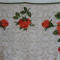 Vintage Tischdecke mit roten Rosen Bild 4