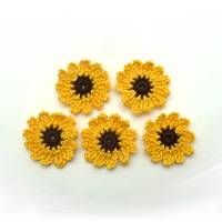 5 Sonnenblumen Häkelblumen, gehäkelte Blüten zum aufnähen, Häkelapplikationen Blume gelb Herbst Bild 2