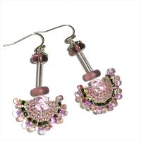 Funkelnde Ohrringe rosa flieder grün handgemacht mit Glastropfen pink an silberfarben Bild 1