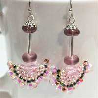 Funkelnde Ohrringe rosa flieder grün handgemacht mit Glastropfen pink an silberfarben Bild 5