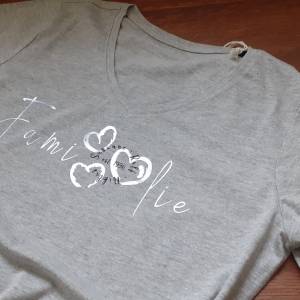 Familien T-Shirt personalisiert, Bio Baumwolle mit Viskose grau, mit silbernen reflektierendem Schriftzug, Bild 1