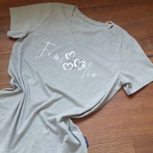 Familien T-Shirt personalisiert, Bio Baumwolle mit Viskose grau, mit silbernen reflektierendem Schriftzug, Bild 3