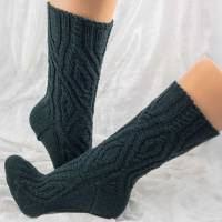 Mappe *Socks in Winter* - 6 Strickanleitungen für winterliche Socken mit Zopf- und Strukturmustern Bild 6