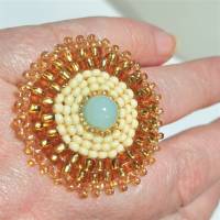 Ring beige mint creme verstellbar handgefertigt aus Glasperlen Unikat Bild 2
