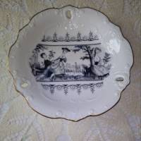 Wunderschöne kleine Porzellan-Schale mit Goldrand - Wallendorf Bild 1