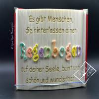 Gefaltetes Buch/ Regenbogen/ Danke/ Freundschaft/Liebe Bild 1