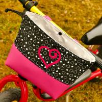 Genähte Lenkertasche, Fahrradtasche, mit Klettverschluss, Wachstuch, schwarz/weiß/pink, Baumwolle/Kunstleder, Herz Bild 1