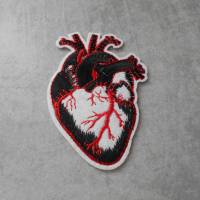 Herz anatomisch Applikation Stoff Aufbügler  Patch zum Aufbügeln gestickt Bild 1