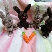 Kuscheltier Hase gehäkelt als Ostergeschenk, Spielzeug, Anhänger Bild 2