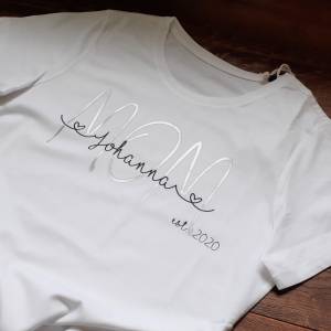 T-Shirt Mom Bio Baumwolle personalisiert mit Kindernamen, reflektierende Schrift Bild 2