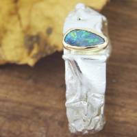 Auffälliger Ring aus Silber mit Opal in Goldfassung Bild 3