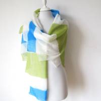 Sommerliches Tuch aus Mohair  weiß grün blau, zarter Damenschal, duftiges Umschlagtuch, leichtes Schultertuch Bild 1