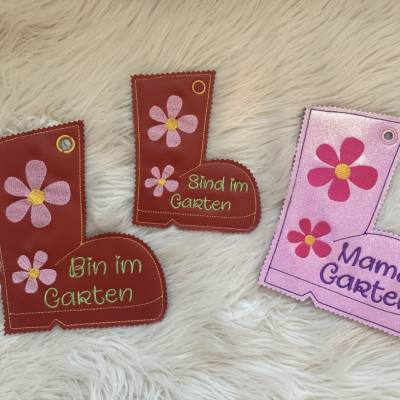 Stickdatei Türschild, Bin im Garten, Stiefel mit Blumen Gartenschild  Set 699  Maschinenstickerei