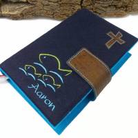 dunkelblaue Gotteslobhülle Bibelhülle aus Filz und Kork, eingestickte Fische Bild 1