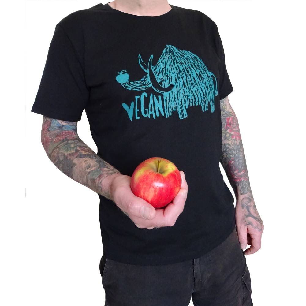 Vegan Mammut, Bio Fairtrade T-Shirt Männer, schwarz, mit handgedrucktem Siebdruck. Bild 1