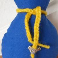 Friedens-Oster-Hase, blau/gelb mit Friedenstaube Bild 2