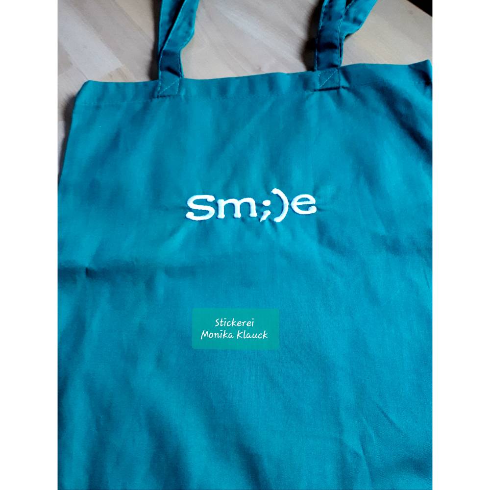 Stofftasche mit schönem Stickmotiv "smile" Bild 1