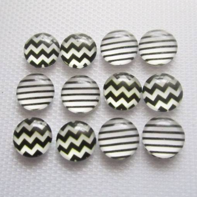 12x Glas Cabochons 12 mm Streifen Zickzack Streifen für klassische Mode