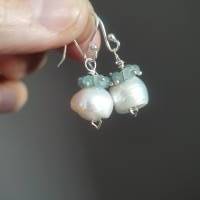 Hochzeitsohrringe Silber mit weißen Perlen und blauem Apatit Bild 2