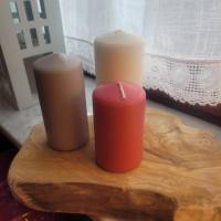Rustikales Kerzenbrett mit Kerzen in pink/grau/weiß Bild 2