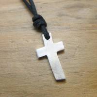 Silberkreuz "Kleiner Vitus" mit Lederband, Geschenk zur Kommunion kleines silbernes Kreuz Bild 5