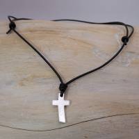 Silberkreuz "Kleiner Vitus" mit Lederband, Geschenk zur Kommunion kleines silbernes Kreuz Bild 6