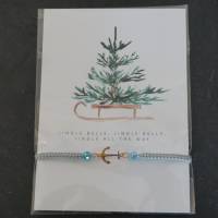 Filigran geknüpftes Armband in Grau mit Anker-Element in Rosègold, Glasschliffperlen in Blau, Weihnachtskarte Bild 1