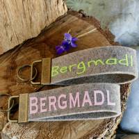 Schlüsselanhänger, Schlüsselband aus Wollfilz mit Aufschrift "Bergmadl", beige/rosa Bild 3