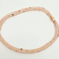 Perlenkette - Damencollier - gehäkelt aus rosegold Draht mit eingefügten Perlen Bild 8
