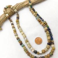 antike rustikale Djenne-Glasperlen aus Mali - Nila-Perlen - cremeweiß bunt - ca. 64cm Bild 3