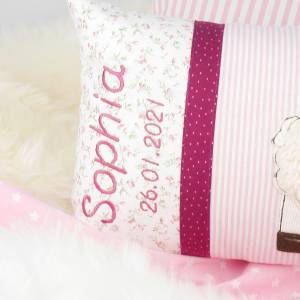 Personalisiertes Kissen zur Geburt oder Taufe, Schaf, rosa, aus Baumwollstoff,  Kuschelkissen, Kinderkissen,Namenskissen Bild 3