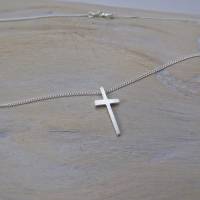 Kreuz "Kleiner Silanus" in Silber mit Kette, Silberkreuz als Geschenk für Kommunion oder Konfirmation Bild 3