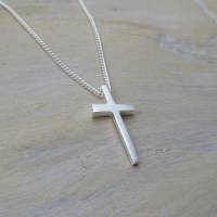 Kreuz "Kleiner Silanus" in Silber mit Kette, Silberkreuz als Geschenk für Kommunion oder Konfirmation Bild 4