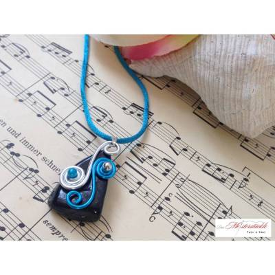 lange Halskette mit Naturstein-Anhänger türkis silber