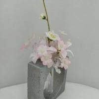 Rustikaler Chic ... Blumenvase aus Beton, mit Reagenzglas Bild 3