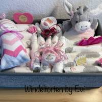 Esel Windeltorte für Mädchen, Eselchen, Windelbaby im Korb, auch mit Name personalisiert Bild 1