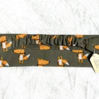 Pfiffiges Haarband aus Baumwollstoff mit Fuchs-Motiven. Einheitsgröße durch eingefasstes Gummiband. Bild 4