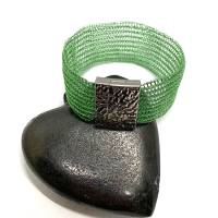 Drahtgestricktes Armband, lindgrün hellgrün Bild 1