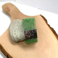Drahtgestricktes Armband, lindgrün hellgrün Bild 2