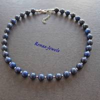 Edelsteinkette Lapislazuli blau silberfarben Lapislazulikette Perlenkette Edelstein Kette Collier handgefertigt Bild 3