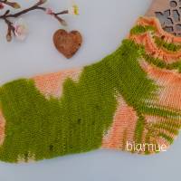 Damen Socken - Kurzsocken - handgestrickt, im tollen unregelmässigem Farbspiel grün orangefarben - Größe 38/39. Bild 2