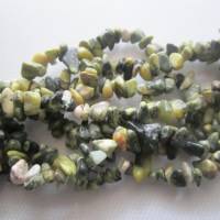 Australische Jade Chips Perlen 5 mm - 8 mm ein Strang Bild 3
