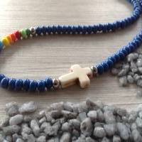 Bunte Kinderkette' mit einem Howlithkreuz und Rocailles in Regenbogenfarben Bild 5