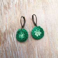 Ohrringe in hellgrün/grün und bronze gehäkelt Farbverlauf Batik Bild 1