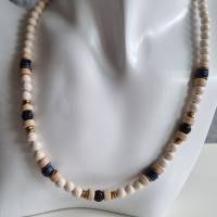 weiße Surferkette aus Holz- und Lava Perlen im Boho Stil für Männer und Frauen, maritime Halskette im Marine Stil Bild 9