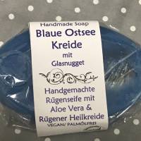 Rügener "Blaue Ostseekreide" mit Glasstein * 100 g Stück * Sassnitzer Manufaktur "Inselseifen" Bild 1