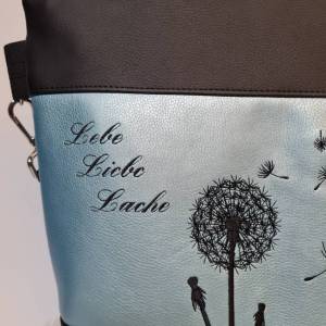 Handtasche Pusteblume türkis metallic mit Spruch Lebe Liebe Lache Umhängetasche  Tasche mit Anhänger Kunstleder Bild 3