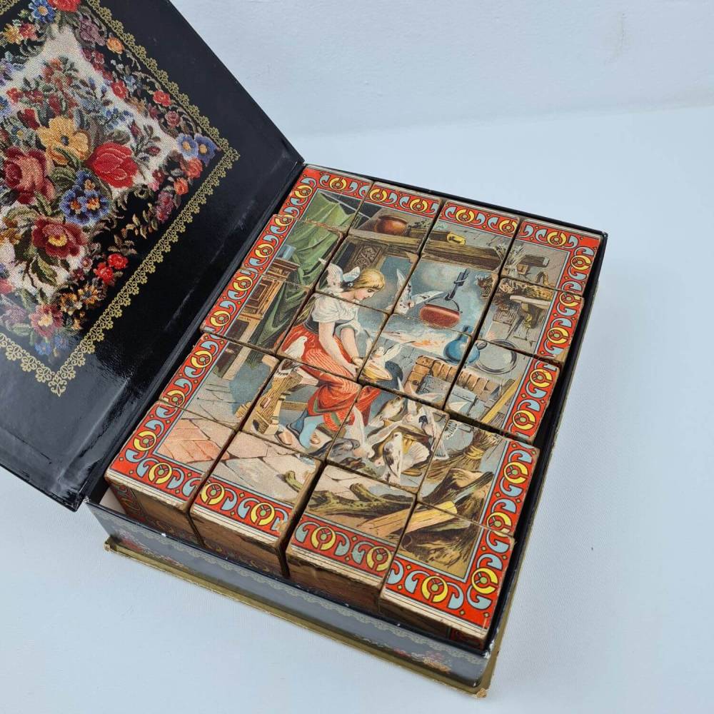 Antikes Würfelpuzzle Bilderwürfel - Klötze mit Märchenmotiven Bild 1