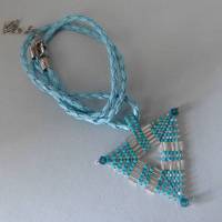 Halskette mit Dreieckanhänger, Glasperlen, silber, türkis, 40 cm, aus Perlen gefädelt, Ketteanhänger Lederband Bild 1