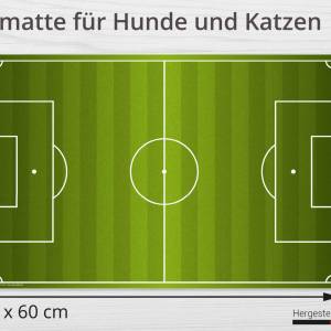 Napfunterlage | Futtermatte „Fußballfeld“ aus Premium Vinyl - 60x40 cm - rutschhemmend, abwaschbar, reißfest - Made in G Bild 2